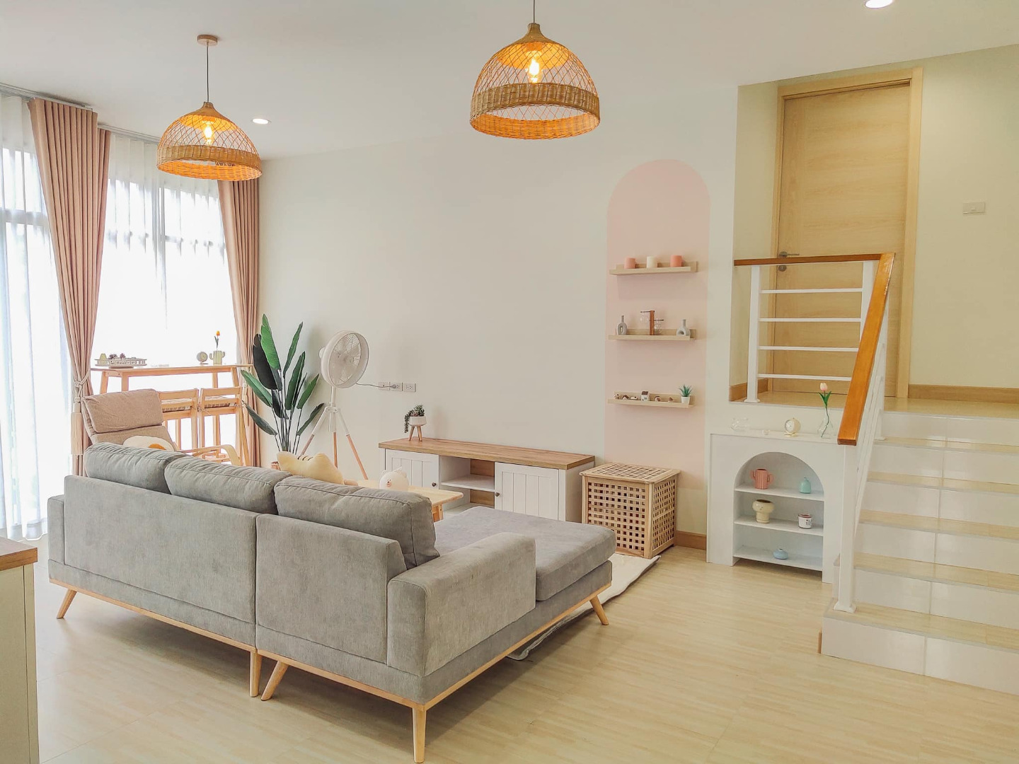 แบบบ้านชั้นครึ่ง 3 ห้องนอน 2 ห้องน้ำ งบสร้าง 18 ล้าน ตกแต่งละมุนมาก