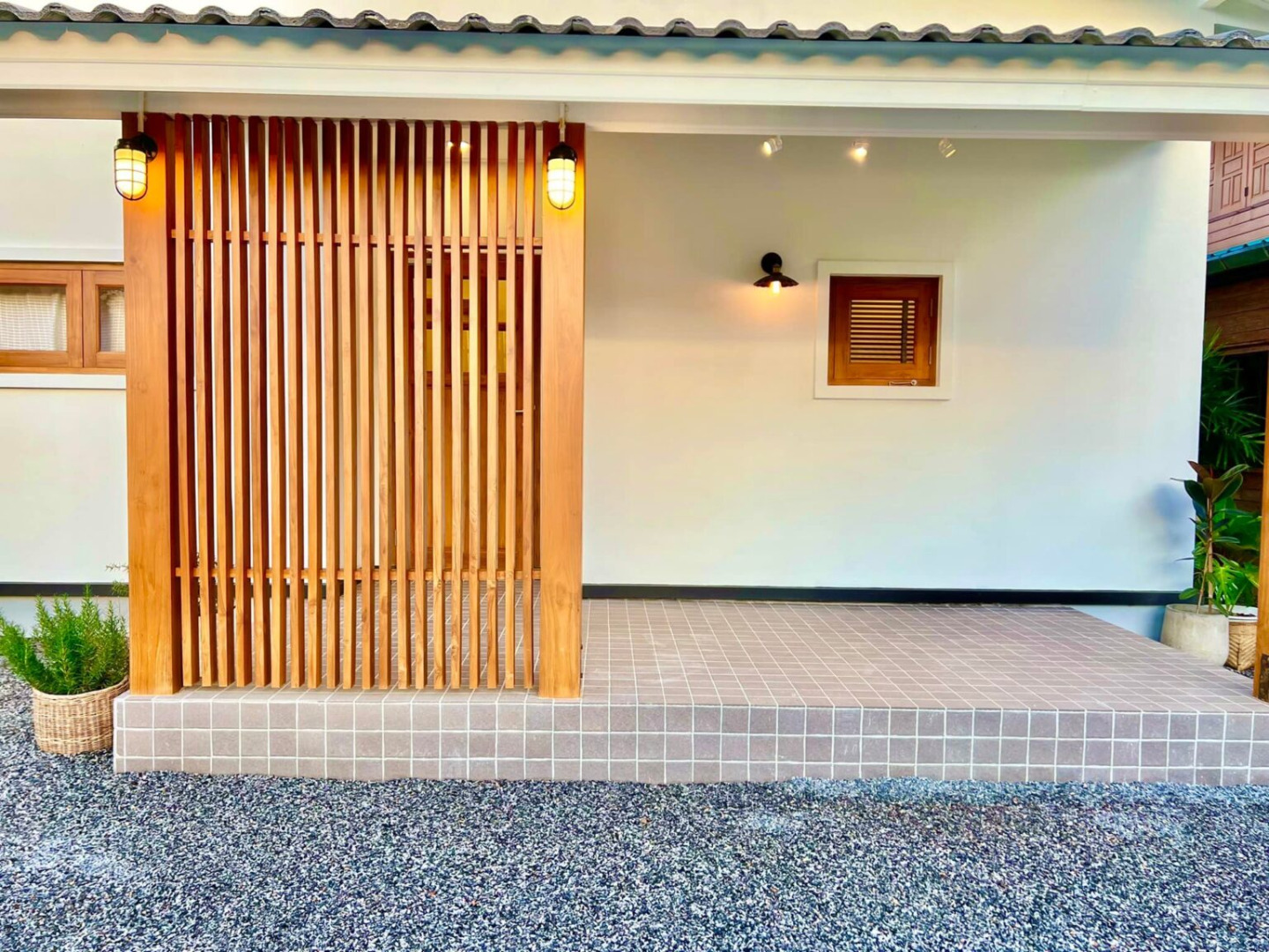 บ้านมินิมอลตกแต่งน่ารัก หลังเล็กๆ ของคู่รัก ด้วยงบไม่เยอะ มีความเป็นญี่ปุ่นเบาๆ