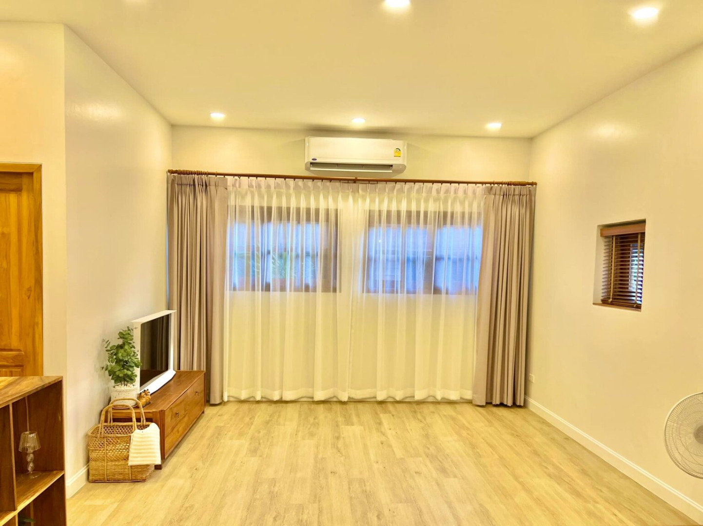 บ้านมินิมอลตกแต่งน่ารัก หลังเล็กๆ ของคู่รัก ด้วยงบไม่เยอะ มีความเป็นญี่ปุ่นเบาๆ