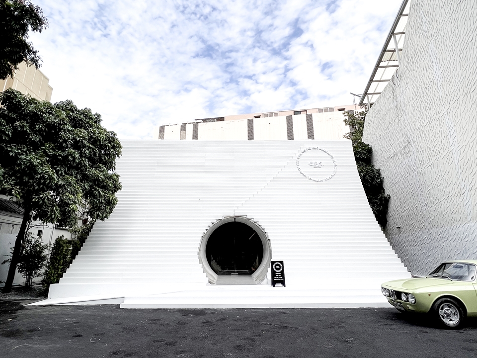 CPSCOFFEE คาเฟ่ที่นำจุดวงกลมมาเล่าในภาษาการออกแบบได้อย่างกลมกล่อม