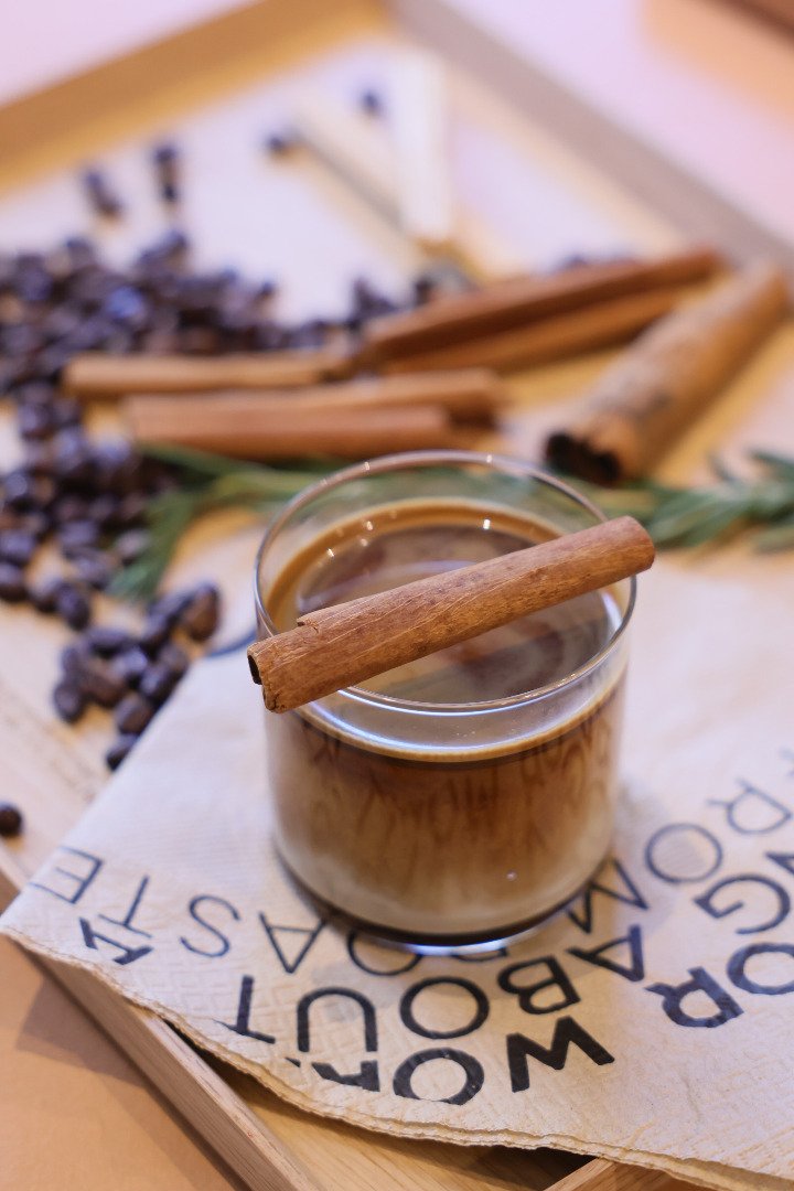 CPSCOFFEE คาเฟ่ที่นำจุดวงกลมมาเล่าในภาษาการออกแบบได้อย่างกลมกล่อม