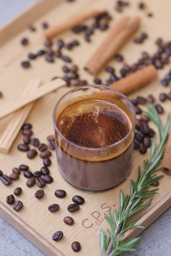 CPSCOFFEE คาเฟ่ที่นำจุดวงกลมมาเล่าในภาษาการออกแบบได้อย่างกลมกล่อม