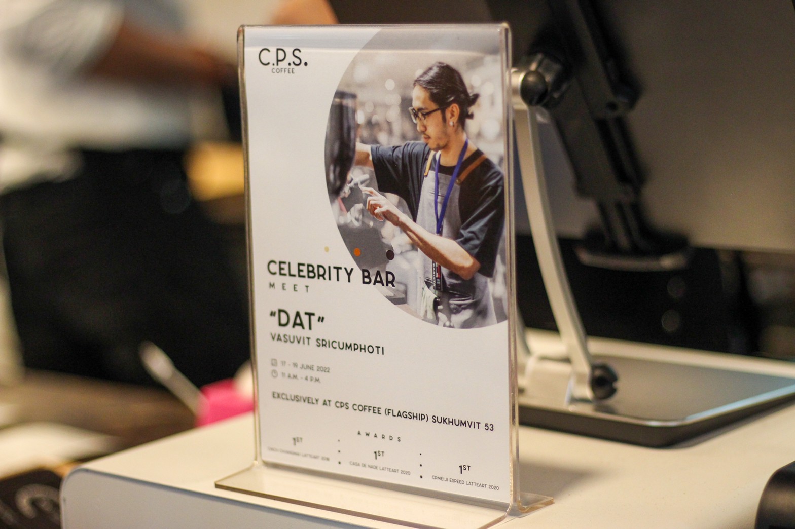 CPSCOFFEE คาเฟ่ที่นำจุดวงกลมมาเล่าในภาษาการออกแบบได้อย่างกลมกล่อม