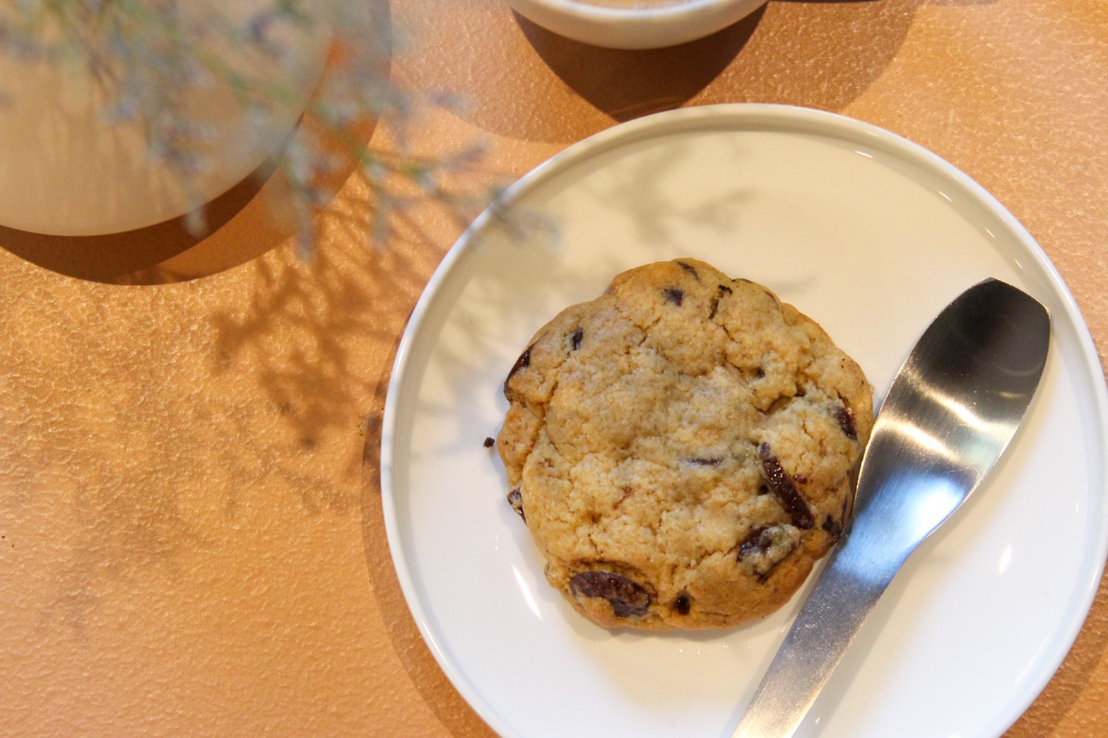 CPSCOFFEE คาเฟ่ที่นำจุดวงกลมมาเล่าในภาษาการออกแบบได้อย่างกลมกล่อม