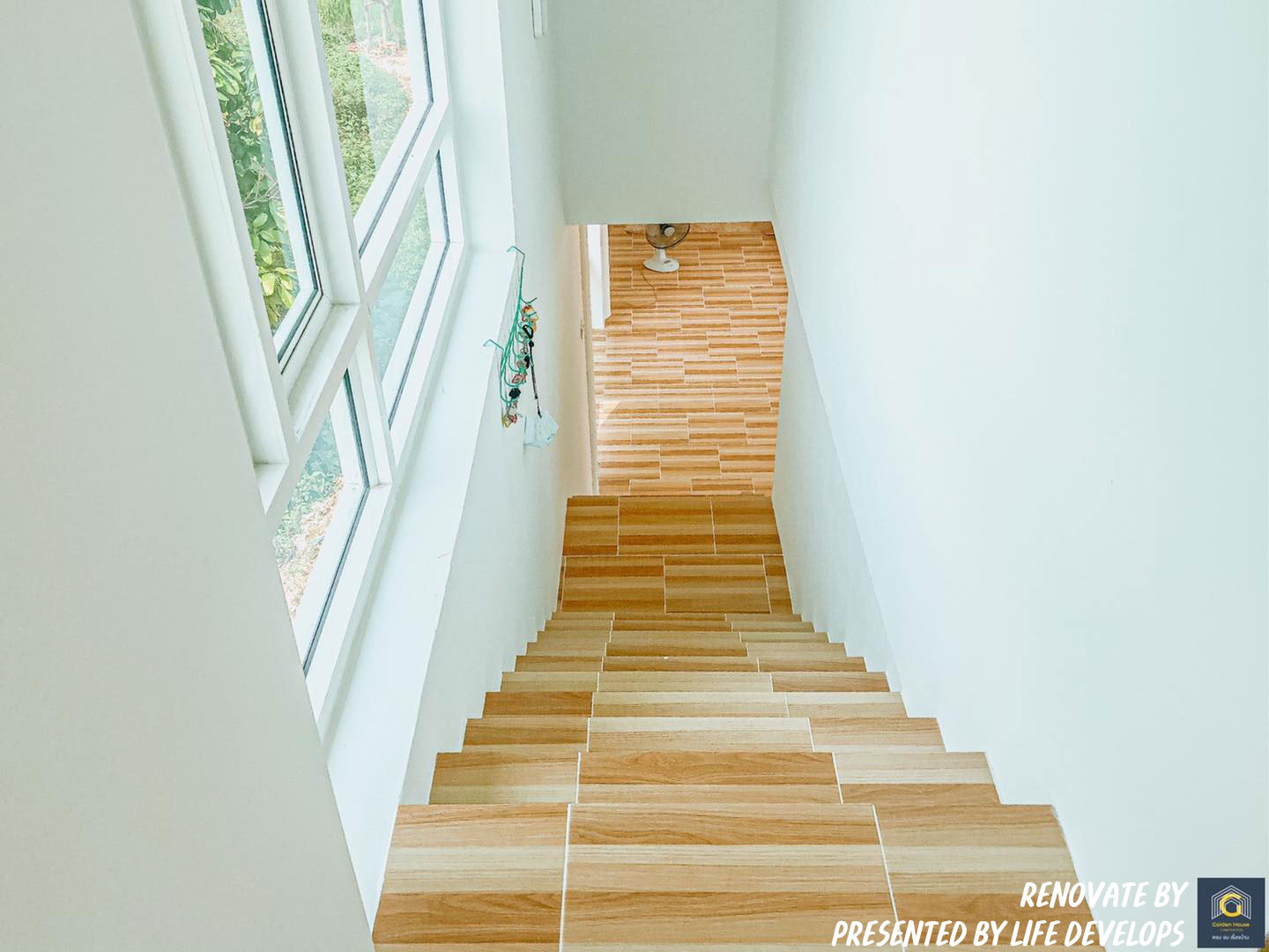 พาชม ผลงานการรีโนเวท “บ้านกลางทุ่งนา” พร้อมบรรยากาศตกแต่งภายในแบบมินิมอล