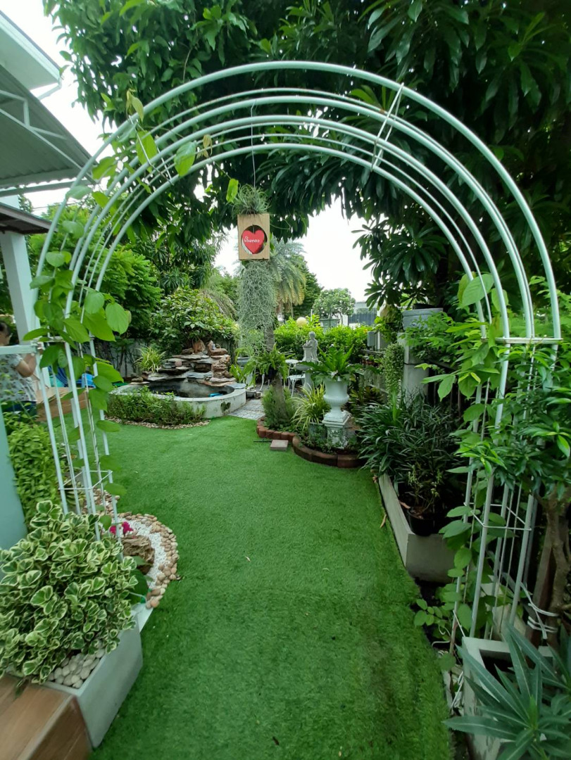 ชมไอเดีย “จัดสวนเล็ก ๆ ข้างบ้าน” รื้อเอง จัดเองเป็นมุมพักผ่อนสุดชิลของบ้าน