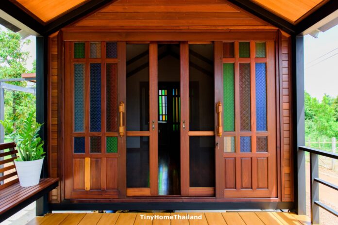 บ้านไม้สำเร็จรูปราคาประหยัด กะทัดรัด กลิ่นอายบ้านไทยโบราณ พื้นที่ใช้สอย 352 ตรม