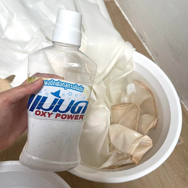 สาวโพสต์อวยยศผงแม่มด ซักม่านกั้นห้องน้ำสุดเขรอะให้ขาวเหมือนใหม่