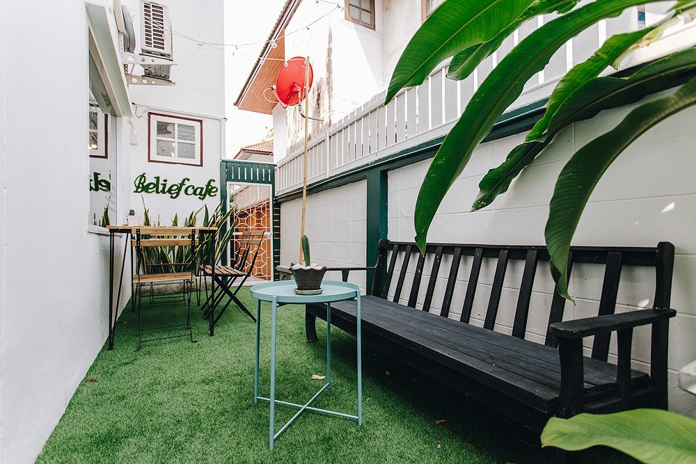 8 ไอเดีย สร้างพื้นที่สีเขียวด้วยการจัดสวนหญ้าเทียม