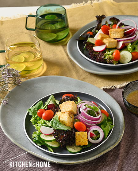 สลัดเต้าหู้โมเมนอบกรอบ