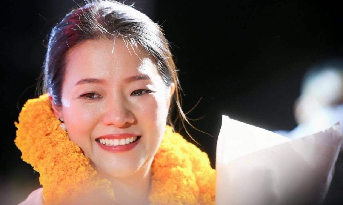 ธีรรัตน์ สำเร็จวาณิชย์