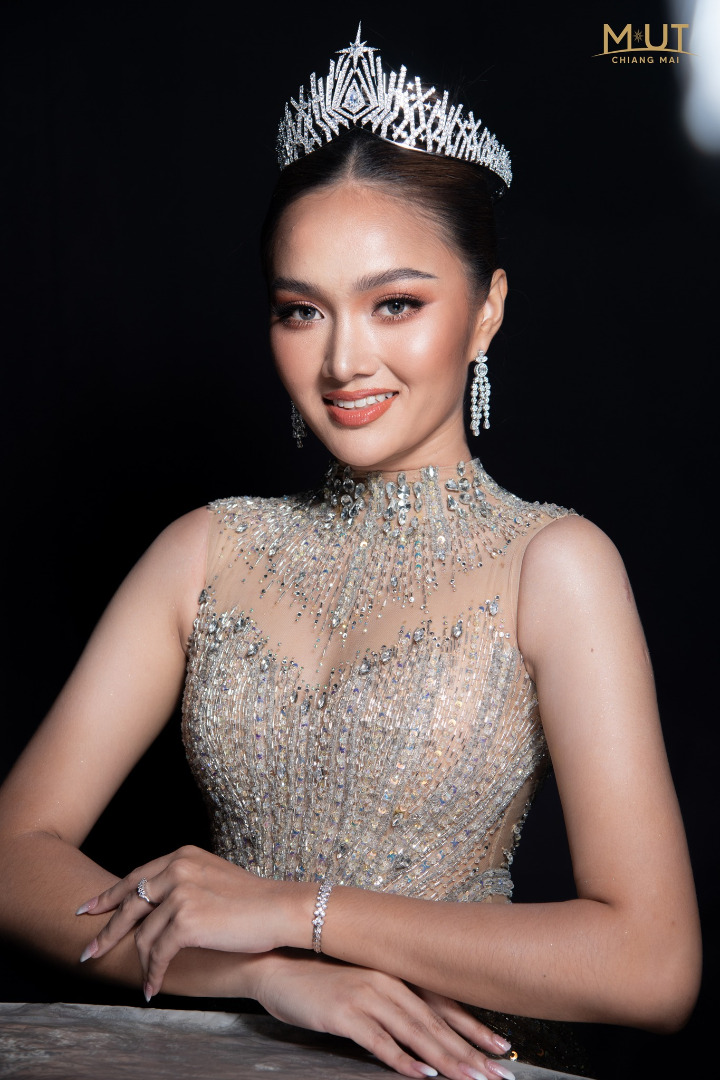 น้ำผึ้ง กานต์ธีรา