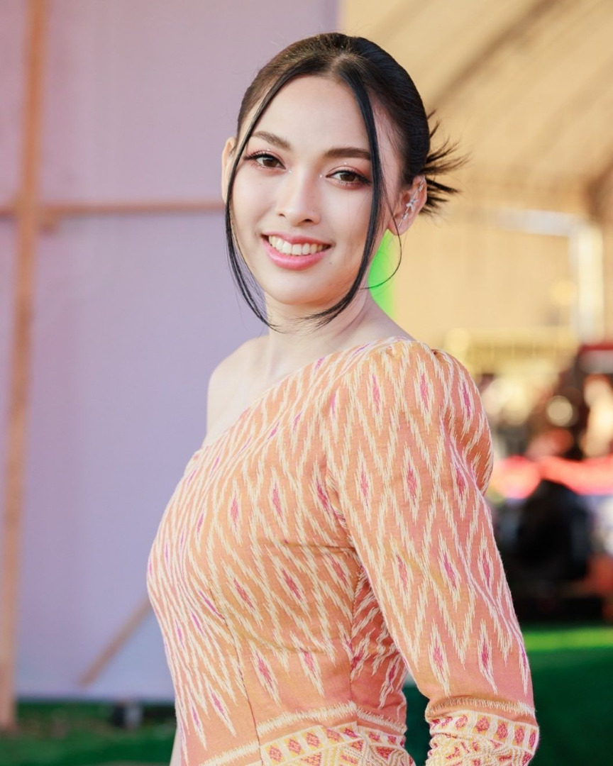 ใบข้าว สัปเหร่อ