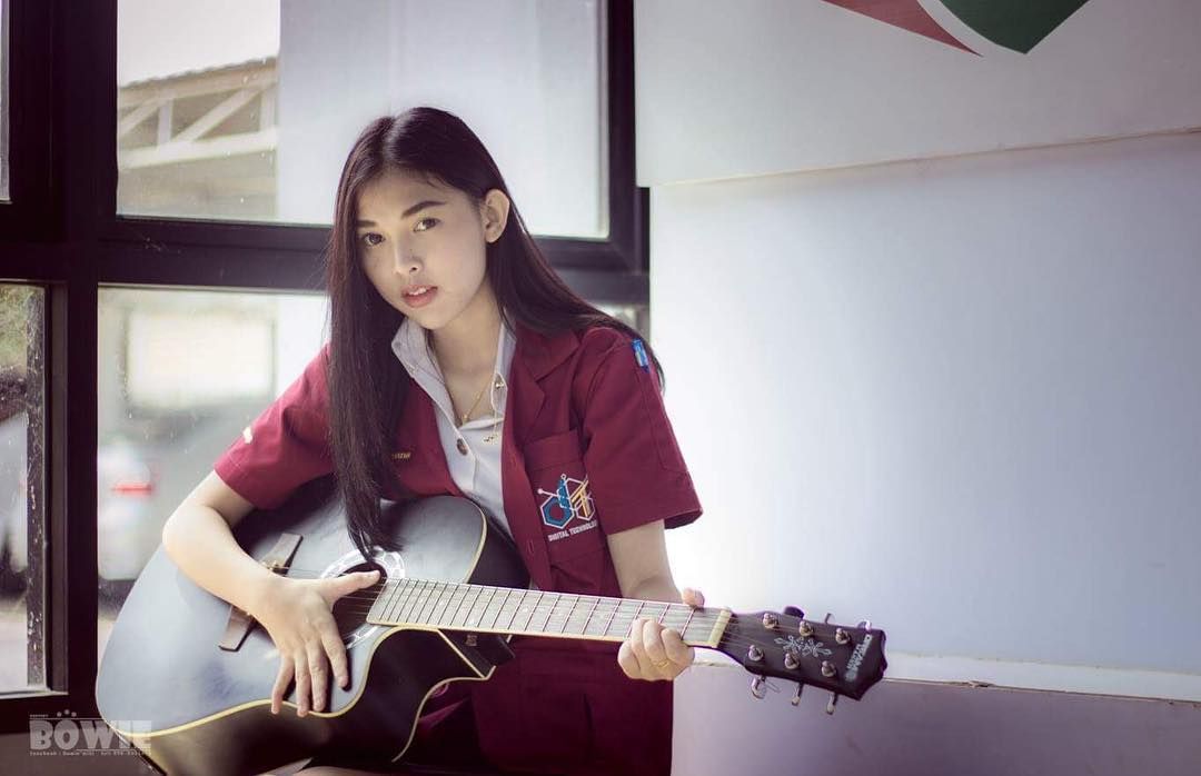 ใบข้าว สัปเหร่อ