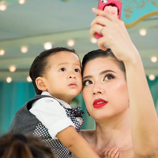 เอ๋ พรทิพย์ น้องภูดิศ