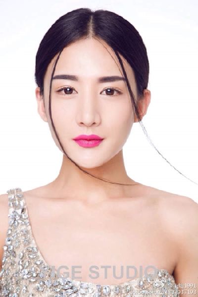 แต่งหญิง