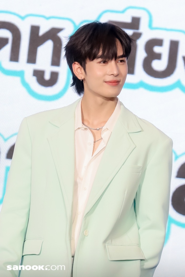 “เพิร์ธ-แซนต้า” นั่งแท่นพรีเซนเตอร์ Dr.PONG ดันยอดปัง เสิร์ฟสกินแคร์ยุคใหม่