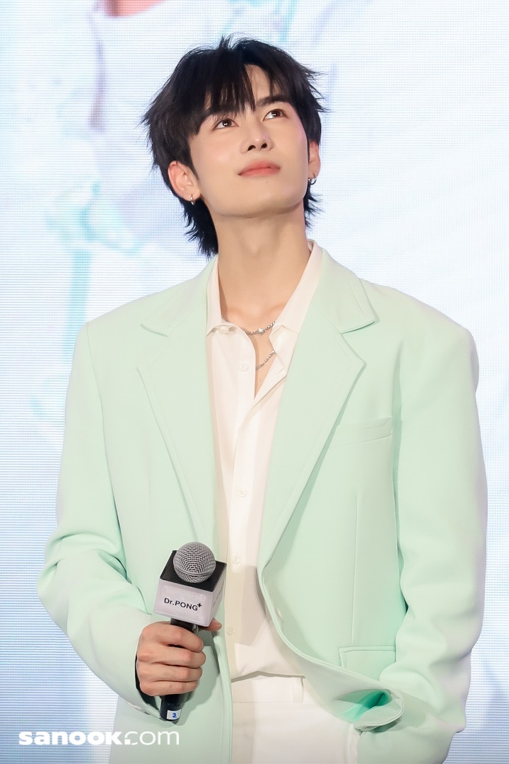 “เพิร์ธ-แซนต้า” นั่งแท่นพรีเซนเตอร์ Dr.PONG ดันยอดปัง เสิร์ฟสกินแคร์ยุคใหม่