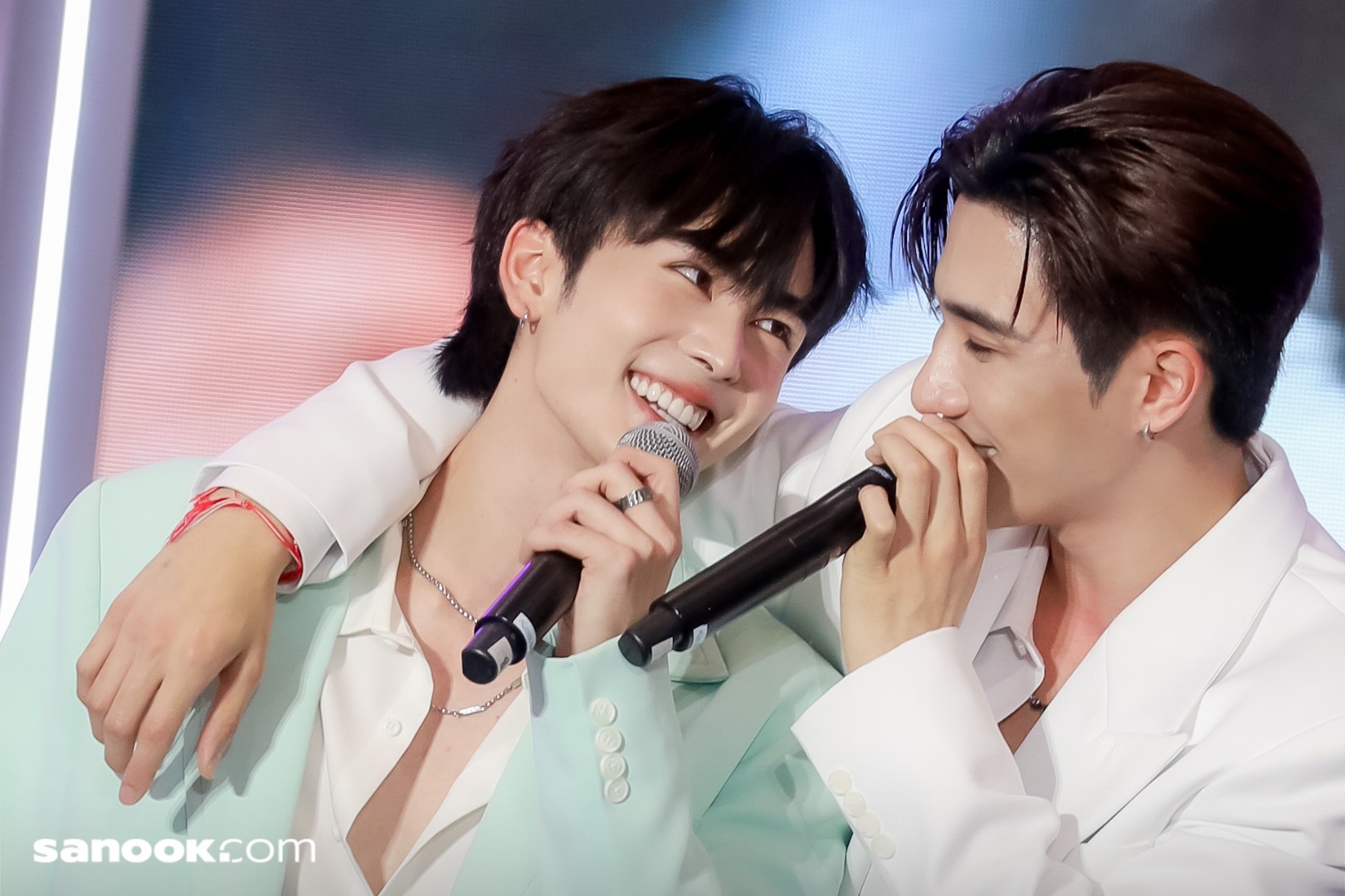 “เพิร์ธ-แซนต้า” นั่งแท่นพรีเซนเตอร์ Dr.PONG ดันยอดปัง เสิร์ฟสกินแคร์ยุคใหม่