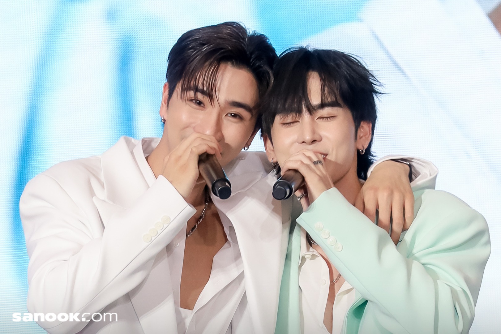 “เพิร์ธ-แซนต้า” นั่งแท่นพรีเซนเตอร์ Dr.PONG ดันยอดปัง เสิร์ฟสกินแคร์ยุคใหม่