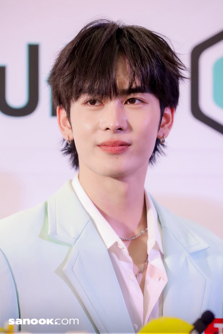 “เพิร์ธ-แซนต้า” นั่งแท่นพรีเซนเตอร์ Dr.PONG ดันยอดปัง เสิร์ฟสกินแคร์ยุคใหม่