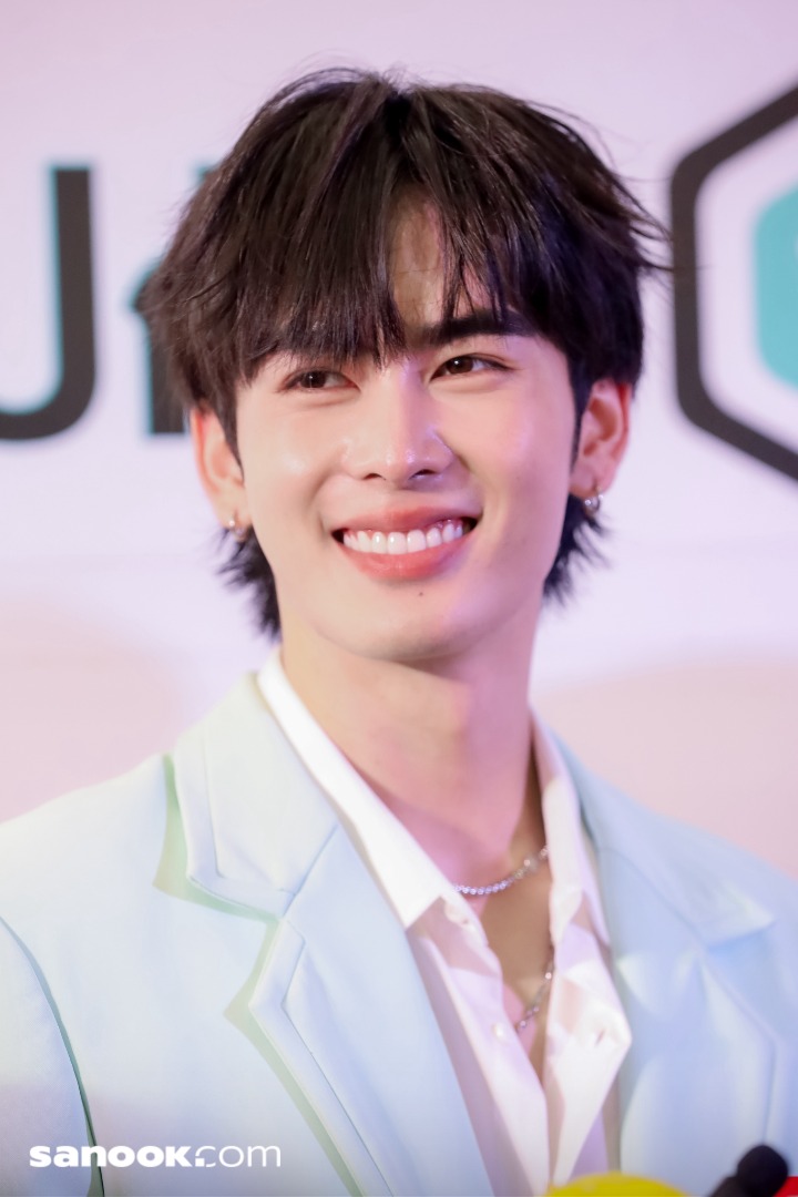 “เพิร์ธ-แซนต้า” นั่งแท่นพรีเซนเตอร์ Dr.PONG ดันยอดปัง เสิร์ฟสกินแคร์ยุคใหม่