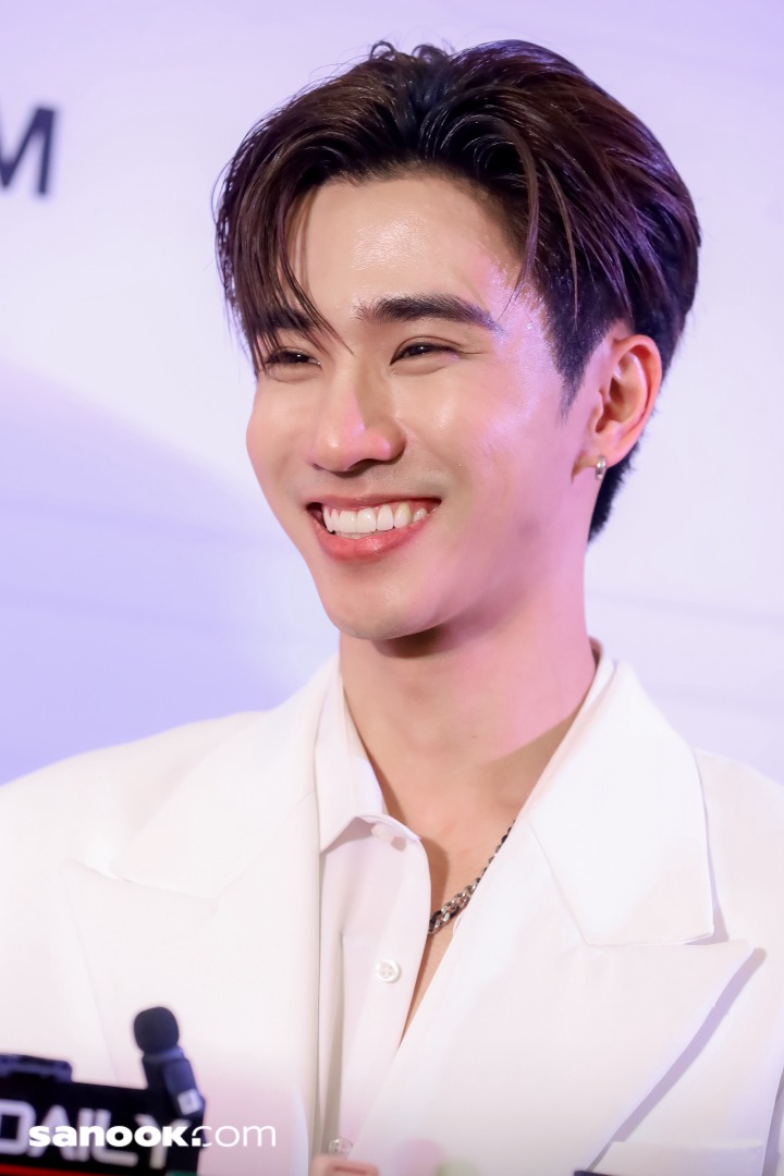 “เพิร์ธ-แซนต้า” นั่งแท่นพรีเซนเตอร์ Dr.PONG ดันยอดปัง เสิร์ฟสกินแคร์ยุคใหม่