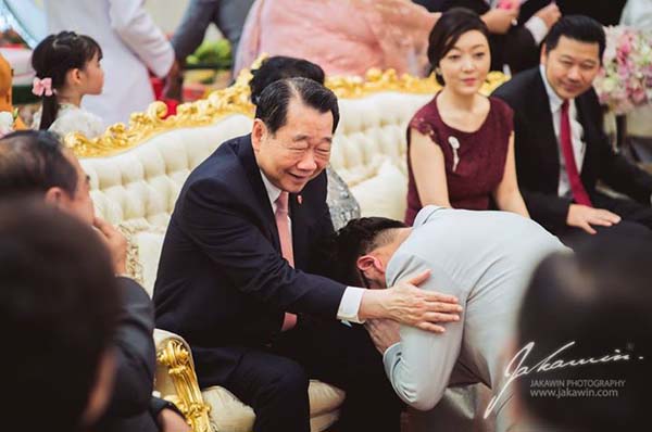 งานหมั้น บี แตน