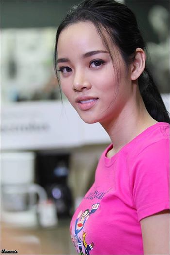 วาววา ณิชารีย์