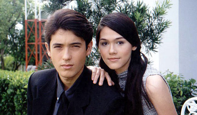 ชมพู่ อารยา