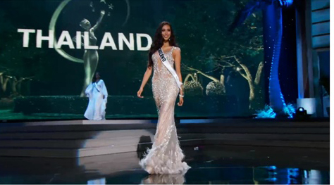 แอลลี่ พิมบงกช Miss Universe 2014