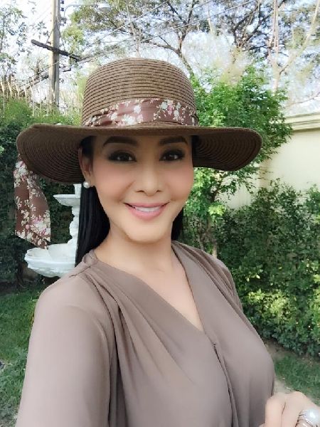 ปูดำ สรารัตน์