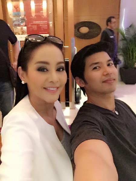 ปูดำ สรารัตน์