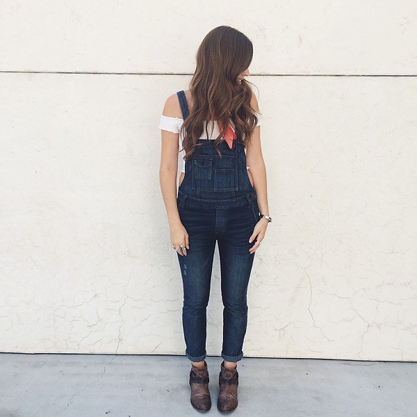 แต่งตัวแบ๊วๆ ลดอายุด้วยชุดเอี๊ยม