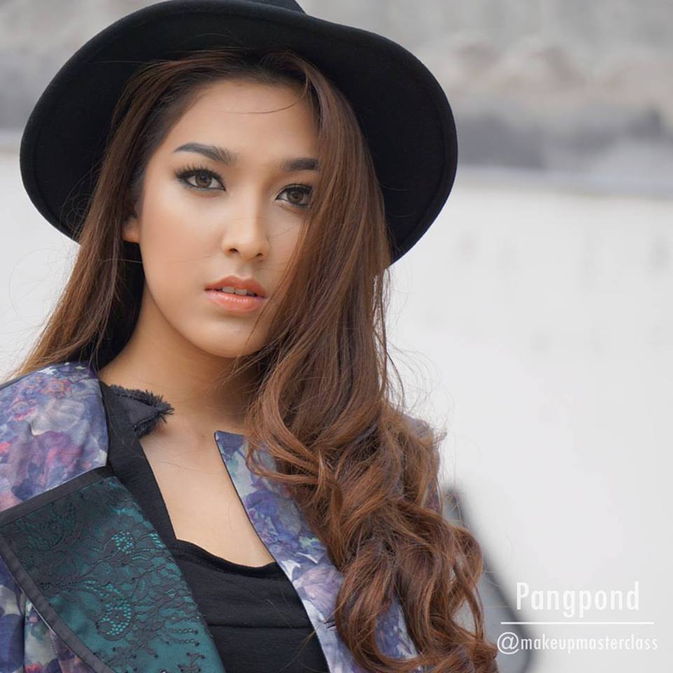 ยิ้ม ชาวิกา