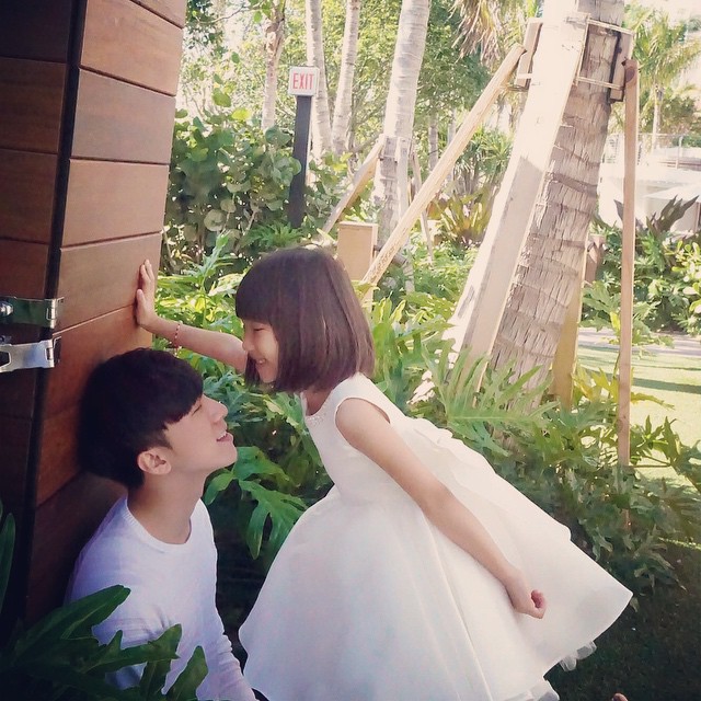  อู๋ต้าเหว่ยและน้องสาว