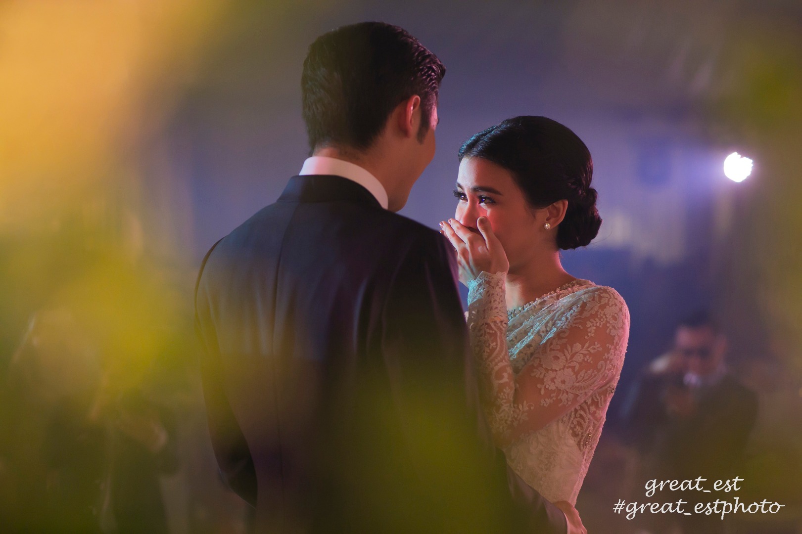 มัดหมี่ แต่งงาน