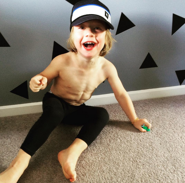 ซิกแพคเด็ก