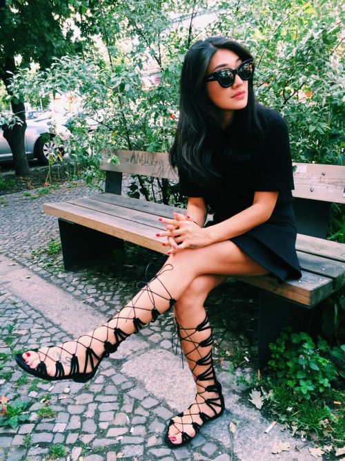 รองเท้าพันน่อง